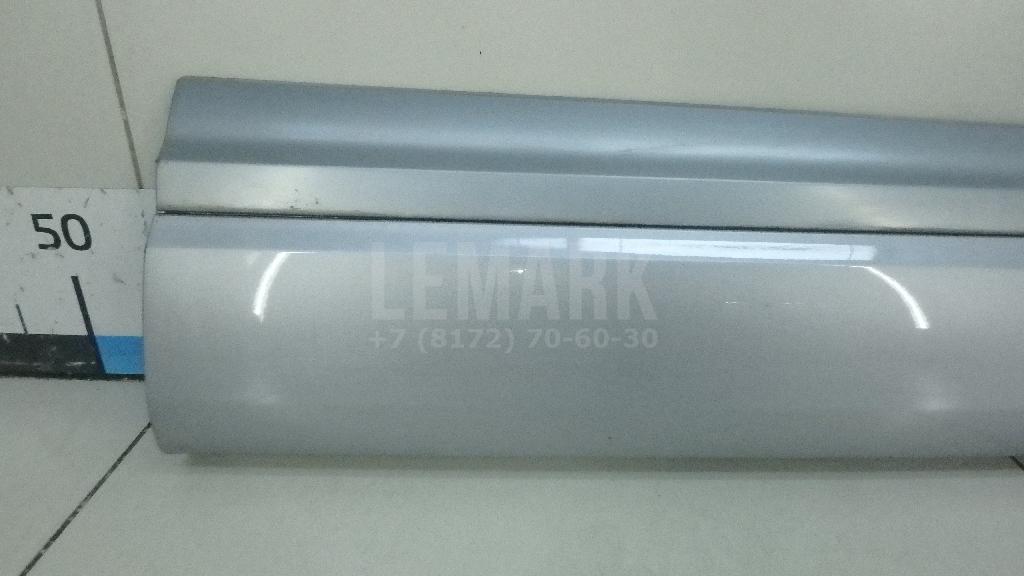 Накладка двери передней правой для  BMW 1-serie E82/E88 2007-2013