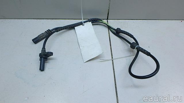Датчик ABS передний