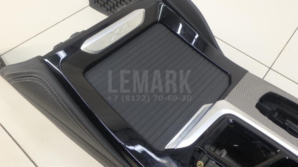 Подлокотник для  BMW X5 E70 2007-2013