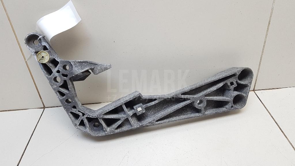 Кронштейн КПП для  BMW X1 F48 2014-2022
