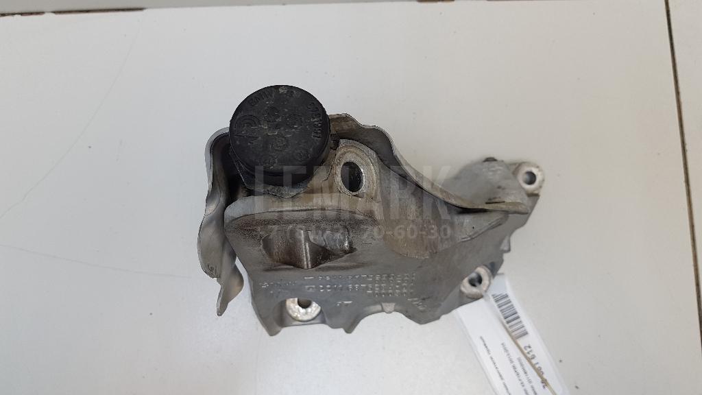 Кронштейн двигателя правый для  Audi A3 (8L1) 1996-2003
