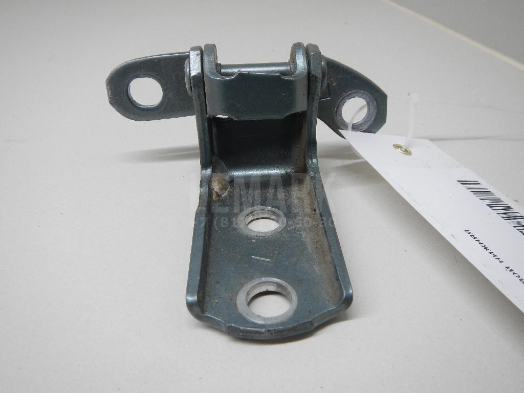 Петля двери задней левой нижняя 6878052030 Toyota