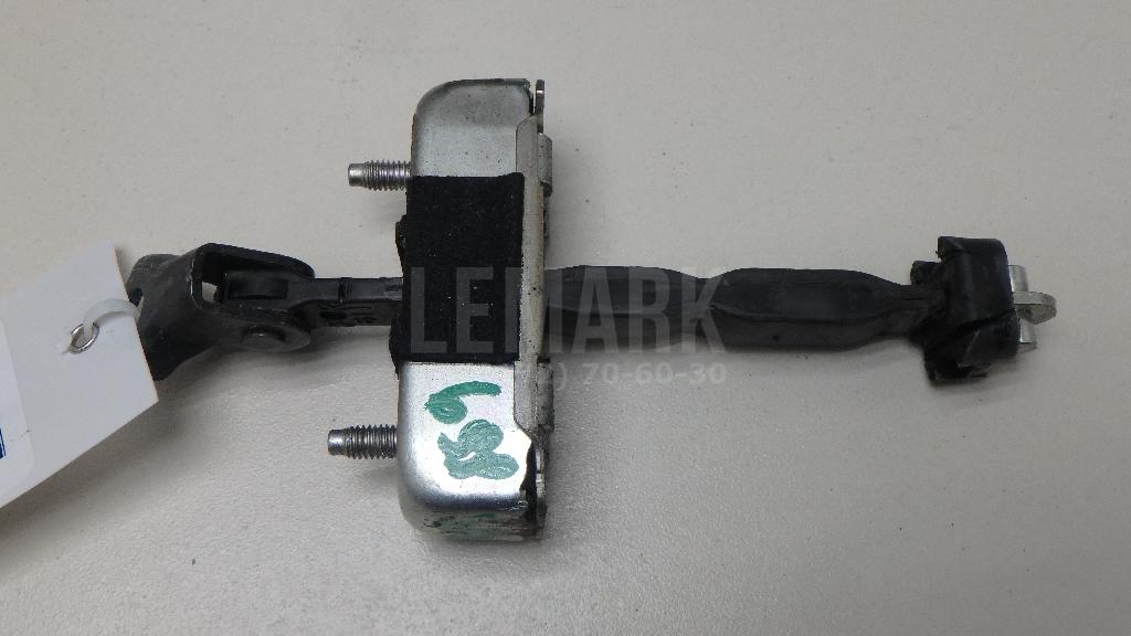 Ограничитель двери 6861060120 Toyota
