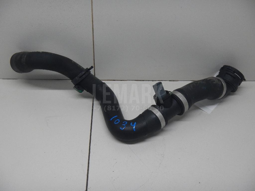 Патрубок радиатора 7P6122051G VAG