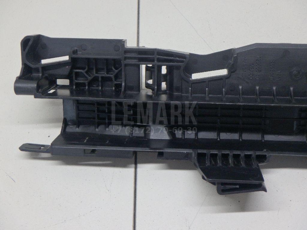 Кронштейн радиатора для  BMW X1 F48 2014-2022