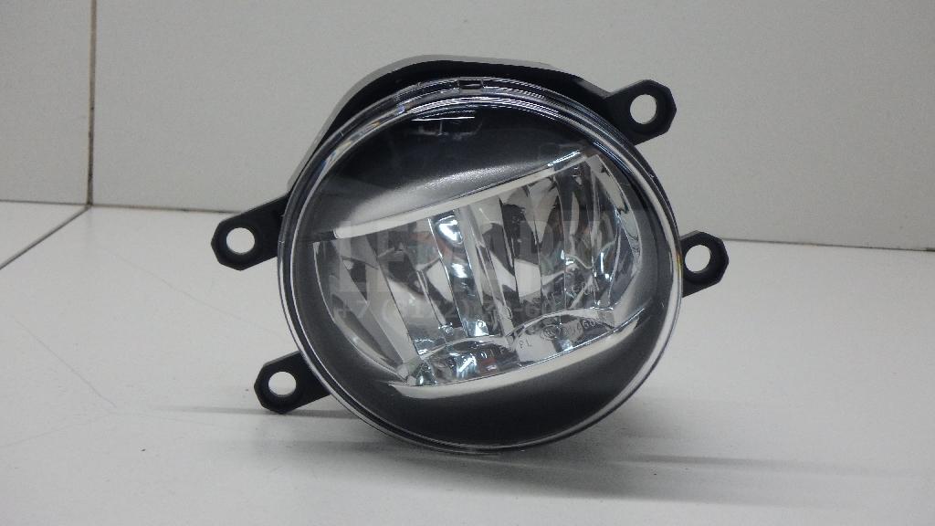 Фара противотуманная правая 8121048051 Toyota