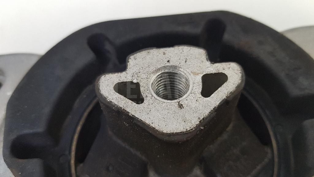 Опора КПП для  BMW 1-serie F20/F21 2011-2019