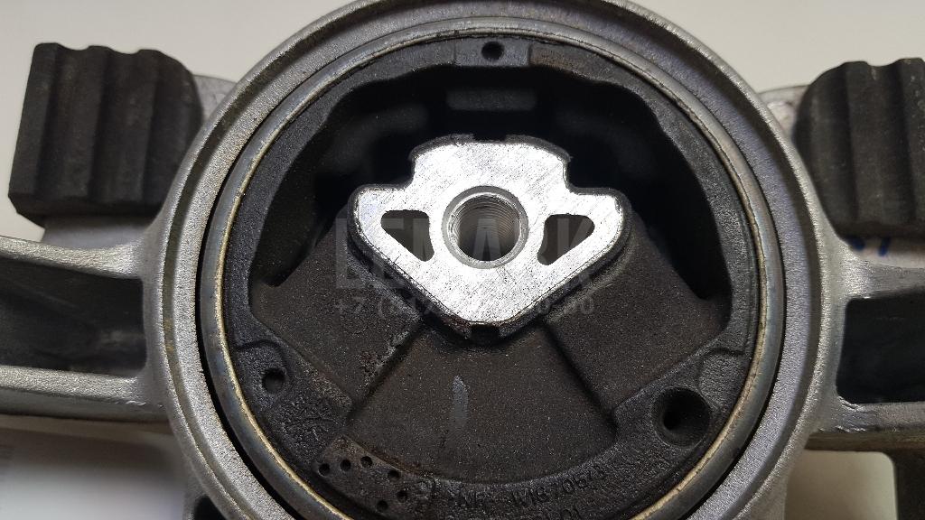 Опора КПП для  BMW 1-serie F20/F21 2011-2019