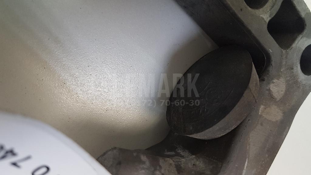 Кронштейн КПП для  BMW X1 E84 2009-2015