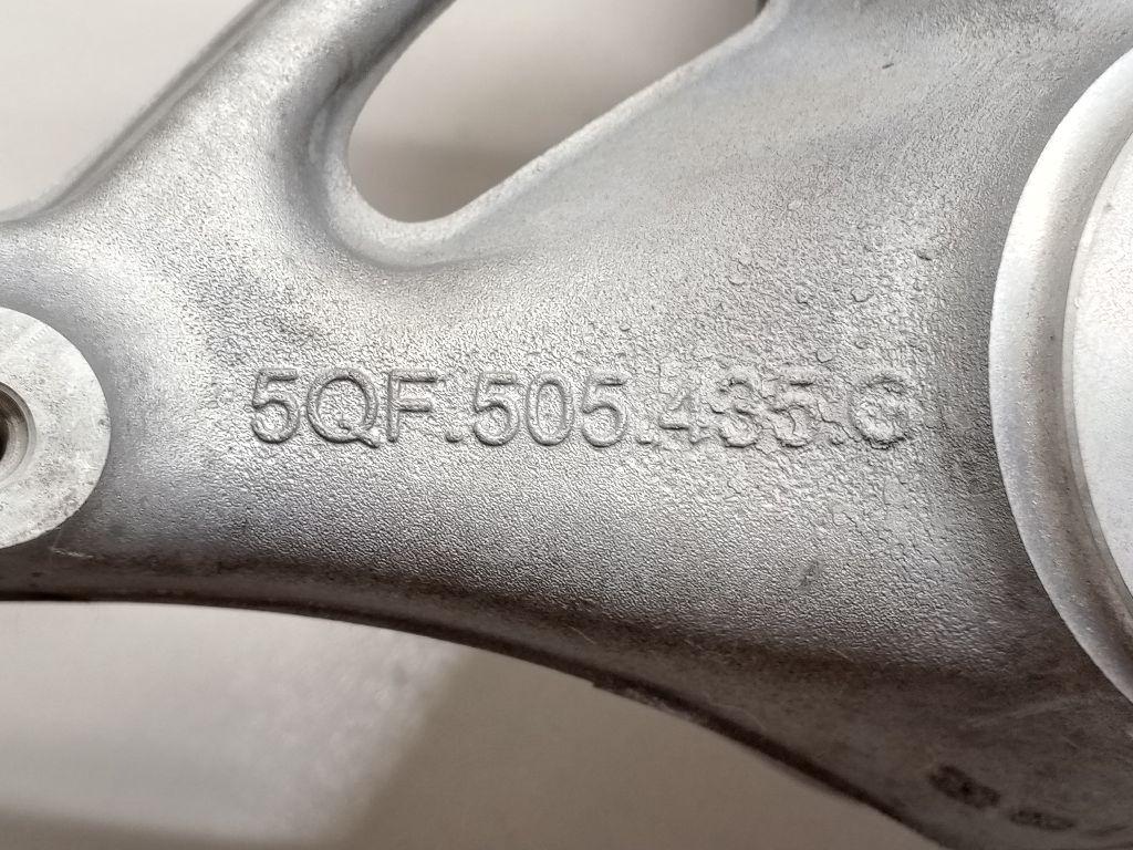 Кулак поворотный задний левый для  BMW 1-serie F20/F21 2011-2019