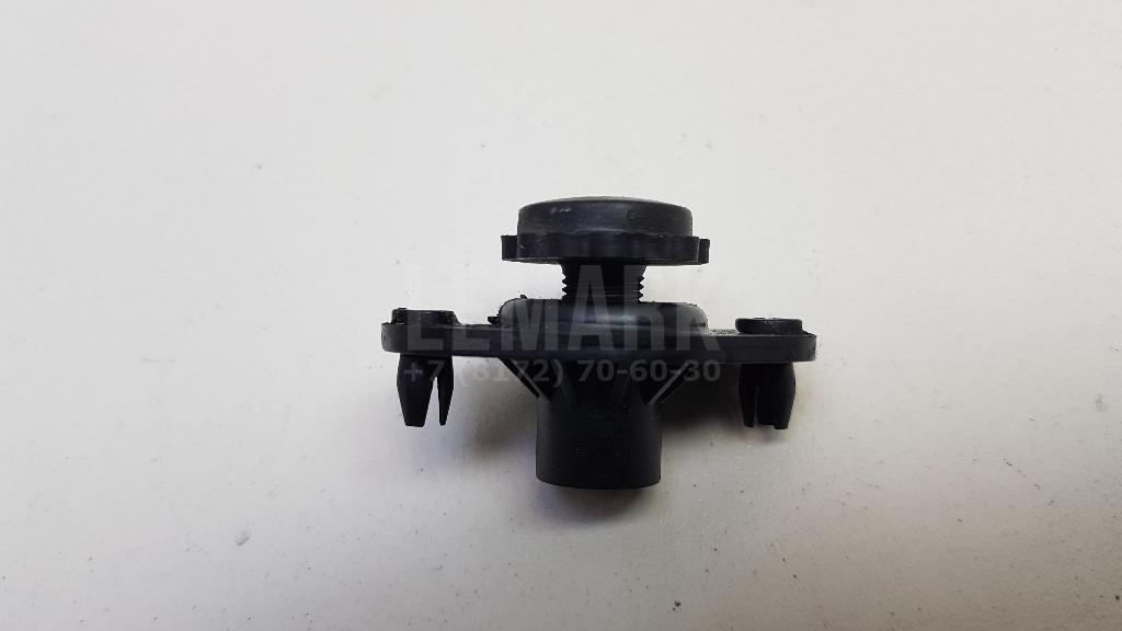 Отбойник капота для  Audi Q6 2022