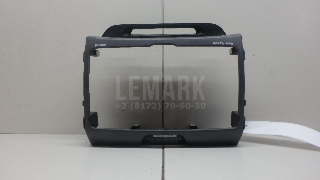 Рамка магнитолы 847403U050AK5 Hyundai-Kia