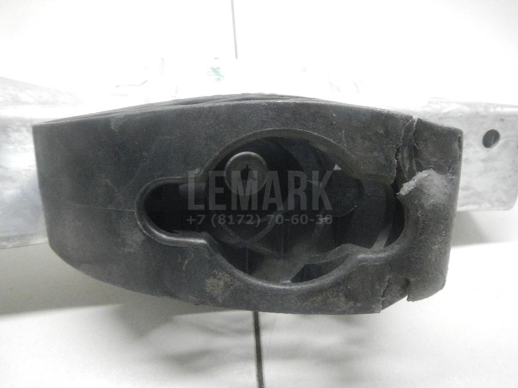 Кронштейн усилителя переднего бампера правый для  BMW 1-serie E87/E81 2004-2011