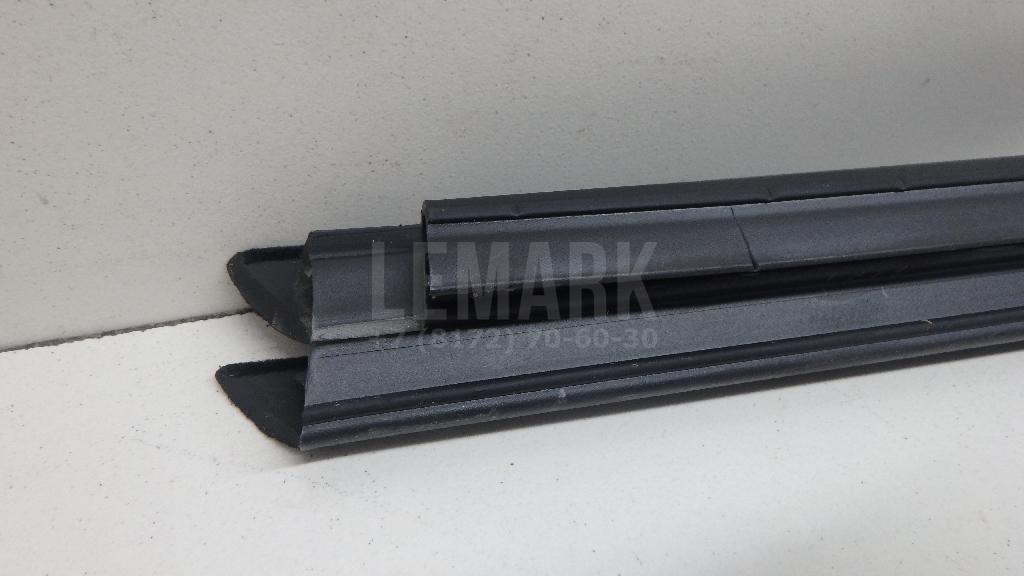 Накладка стекла заднего правого для  BMW 5-serie F10/F11 2009-2016