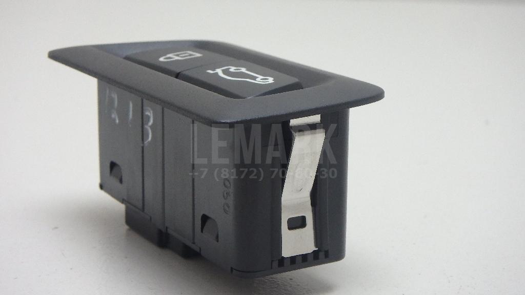 Кнопка открывания багажника для  BMW 1-serie E82/E88 2007-2013
