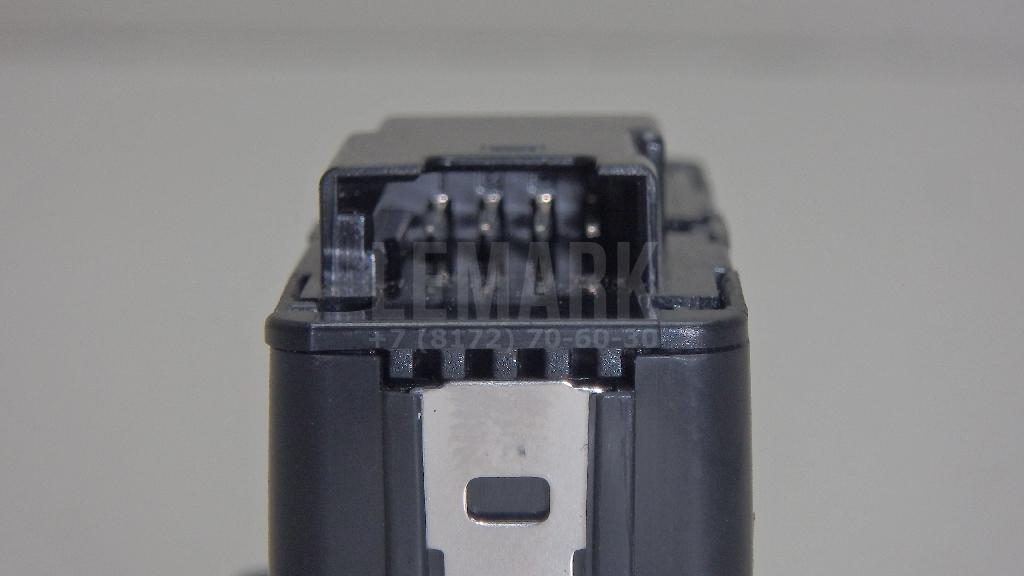 Кнопка открывания багажника для  BMW 1-serie E82/E88 2007-2013