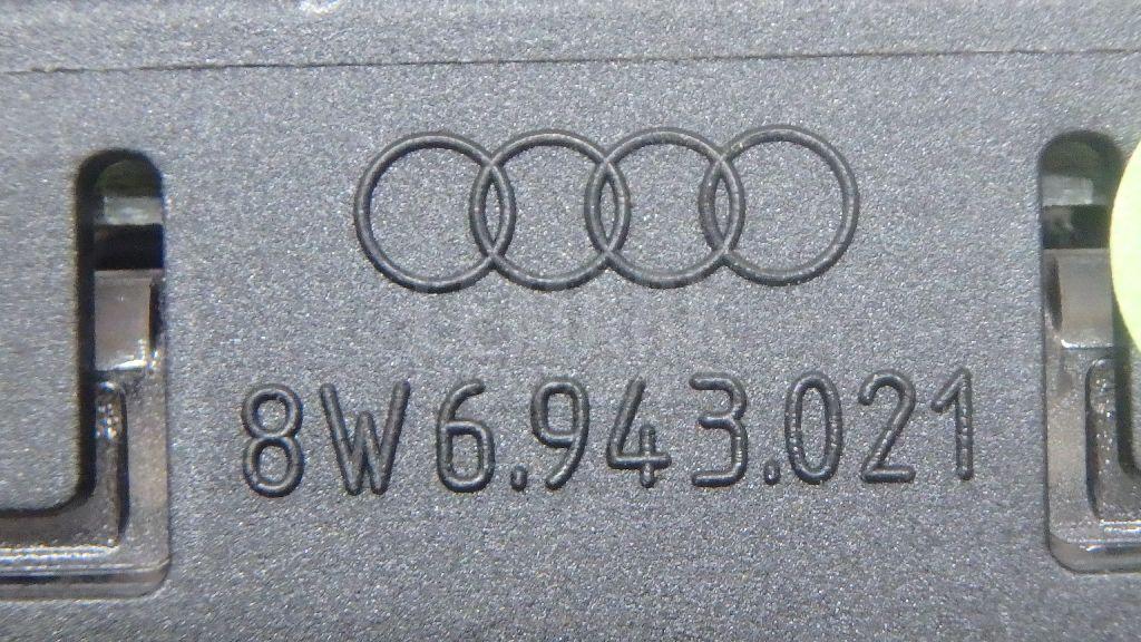 Фонарь подсветки номера для  BMW 7-serie F01/F02 2008-2015