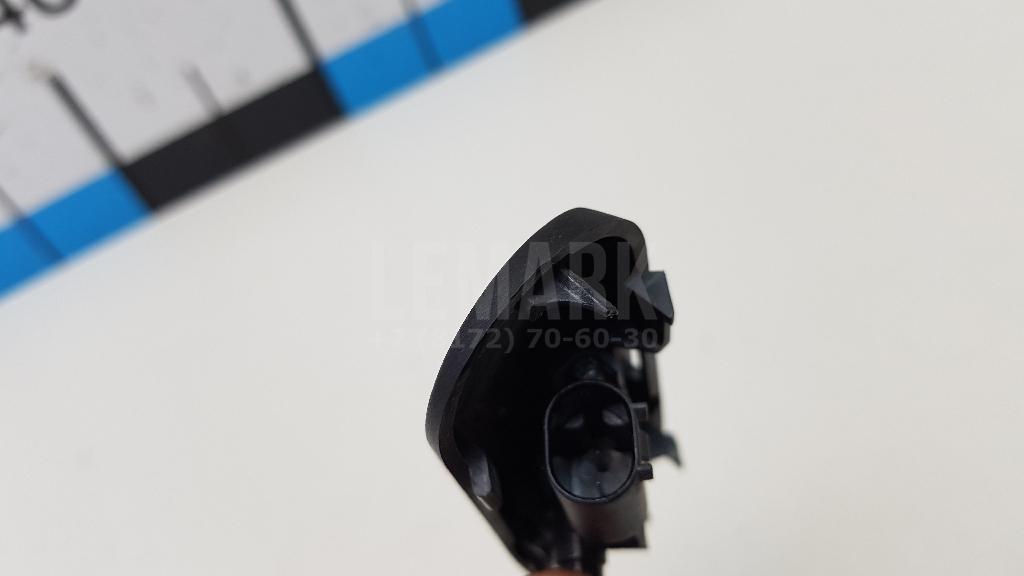 Форсунка омывателя лобового стекла для  BMW 1-serie E82/E88 2007-2013