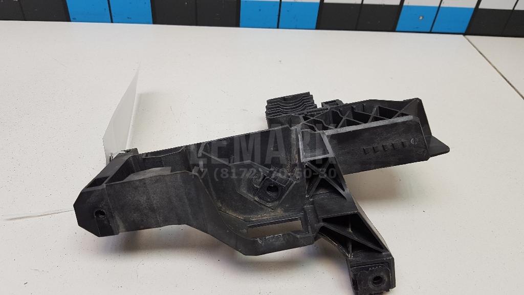 Кронштейн передней панели для  BMW X5 E70 2007-2013