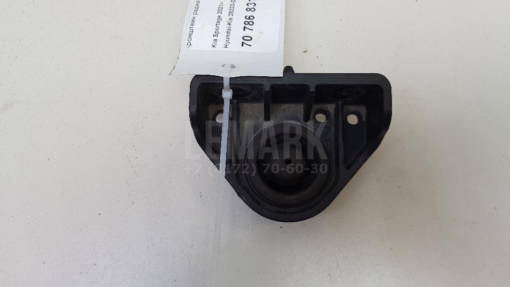 Кронштейн радиатора 25333D3000 Hyundai-Kia