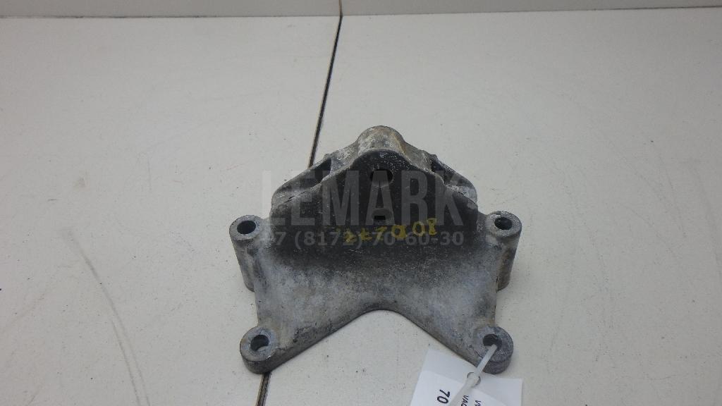 Кронштейн КПП 7L6399649D VAG