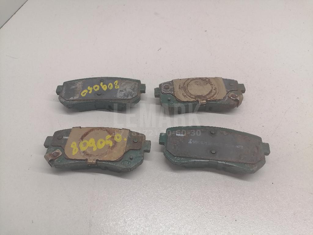 Колодки тормозные задние дисковые к-кт 583022SA10 Hyundai-Kia