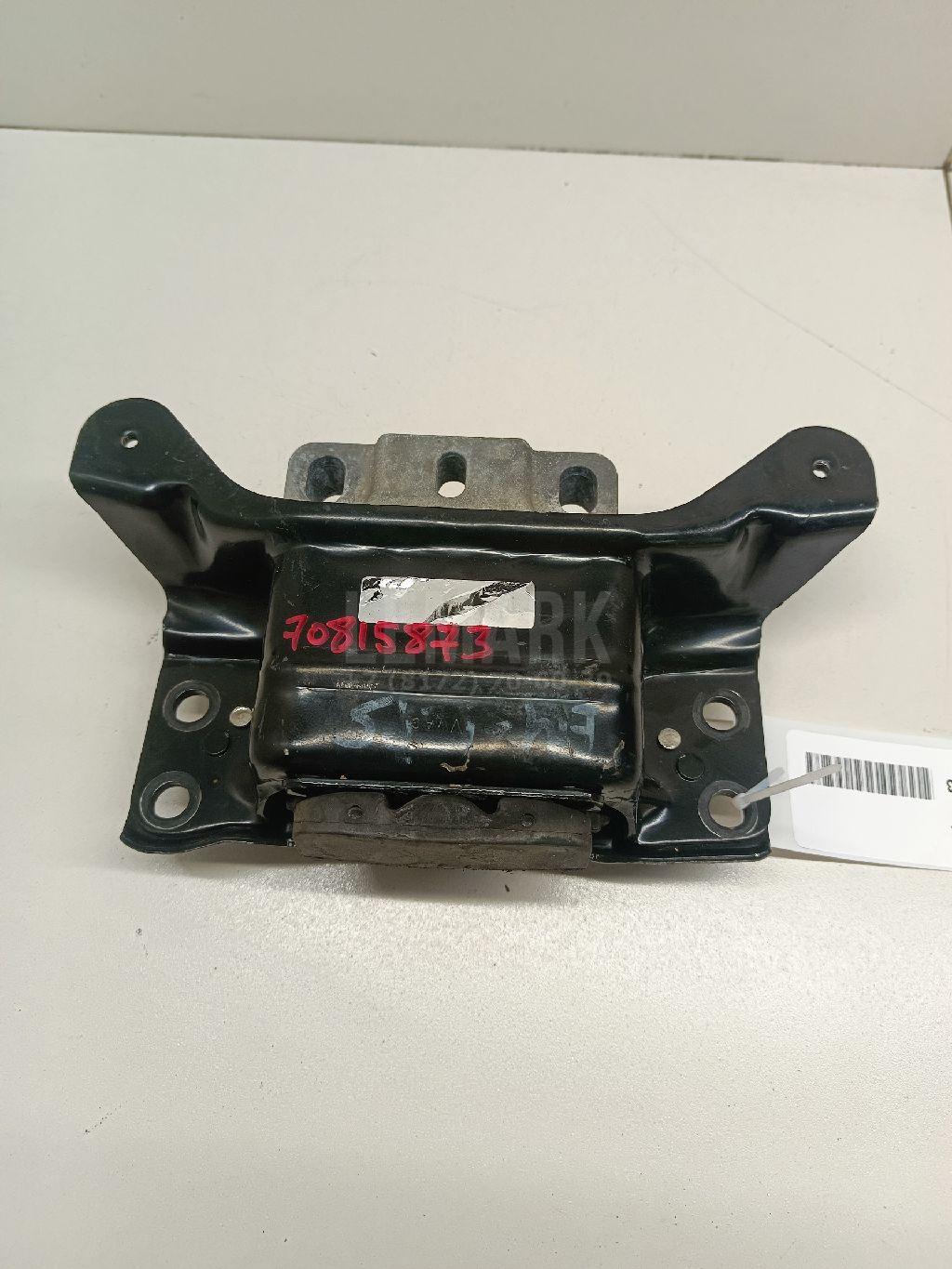 Опора КПП левая 5Q0199555BH VAG