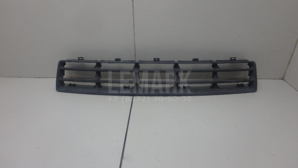 Решетка в бампер центральная 1J0853677D VAG
