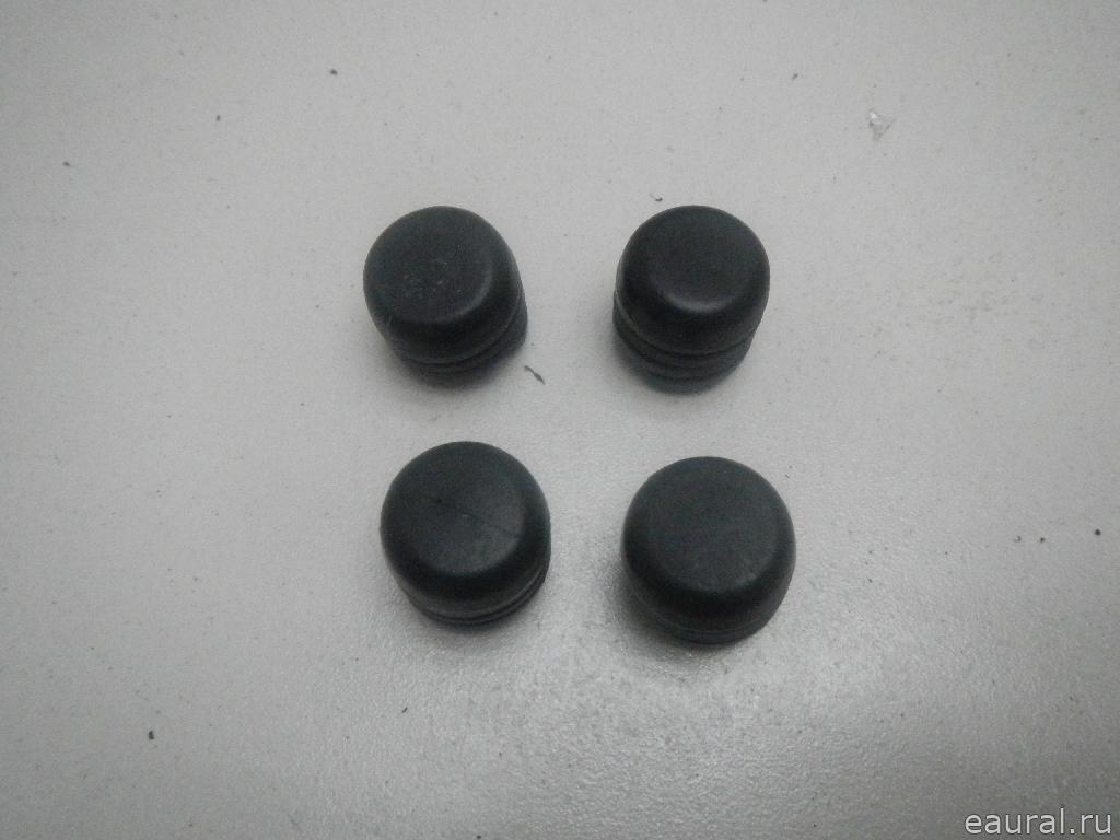 Отбойник капота