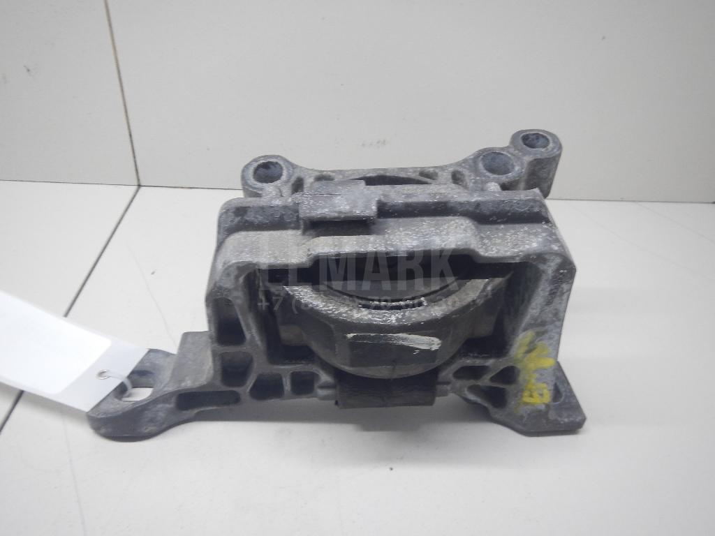 Опора двигателя правая 1686911 Ford
