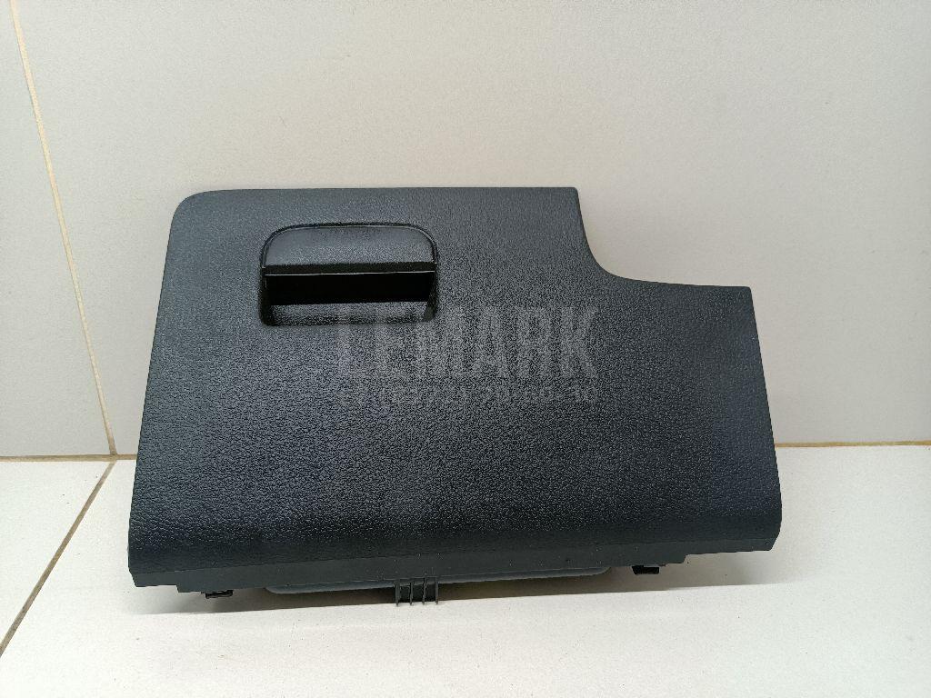 Бардачок 5M1857921G82V VAG