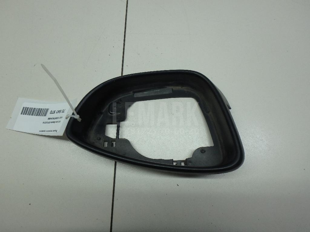 Рамка зеркала правого 1K8857602A9B9 VAG