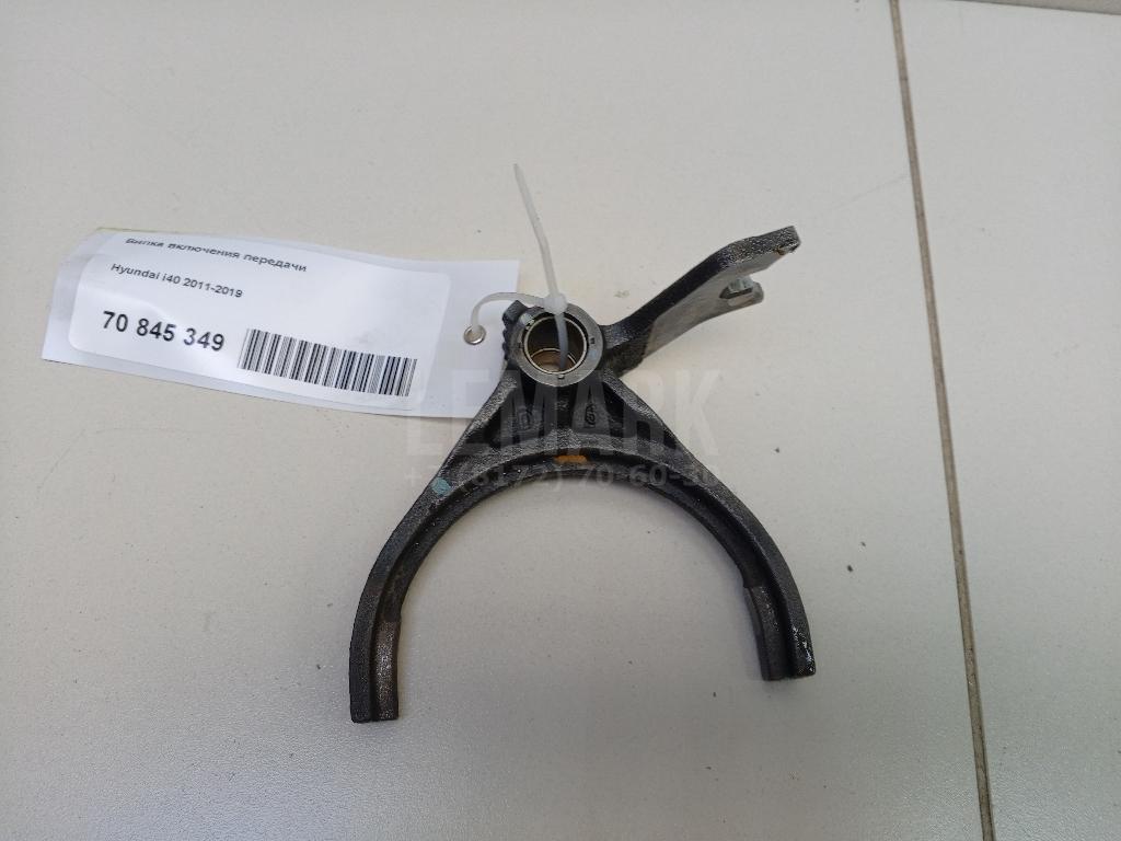 Вилка включения передачи 438602D000 Hyundai-Kia