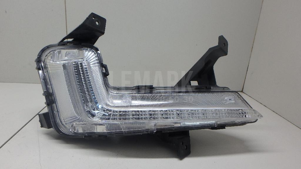Фара противотуманная правая 92208D3500 Hyundai-Kia