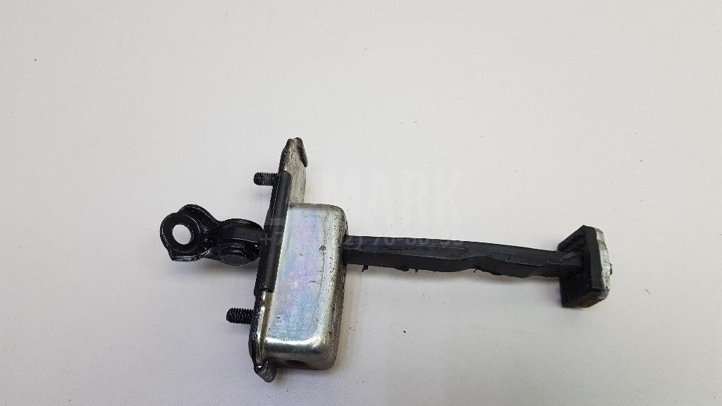 Ограничитель двери 79480D9000 Hyundai-Kia