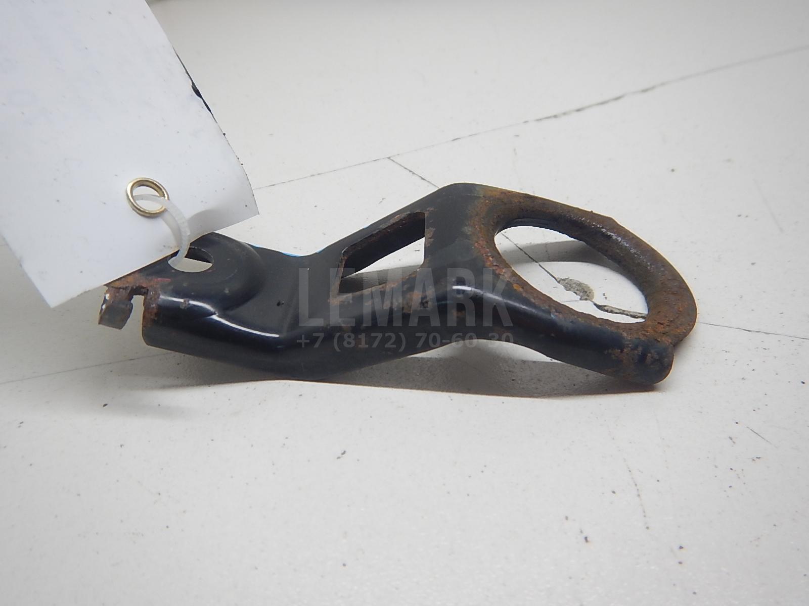 Кронштейн радиатора 1653326070 Toyota