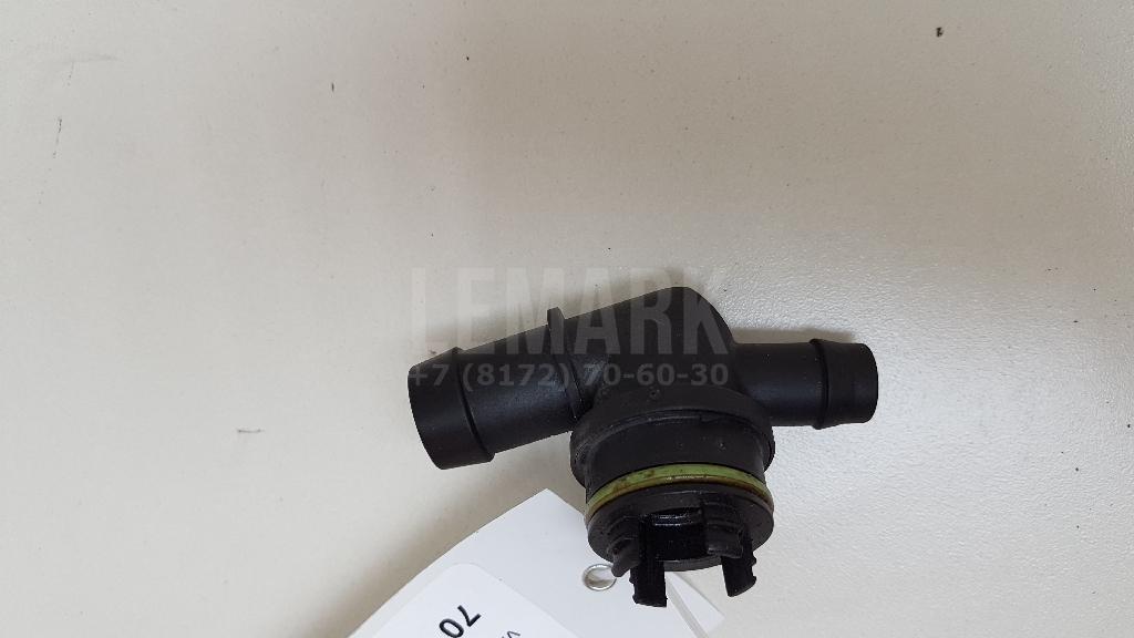 Клапан вентиляции картерных газов 03F103175A VAG