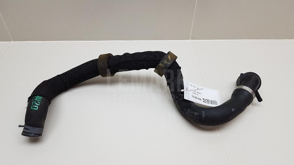 Патрубок радиатора 7L8121101B VAG