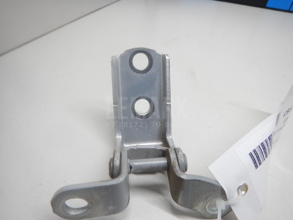 Петля двери задней правой нижняя 6877006010 Toyota
