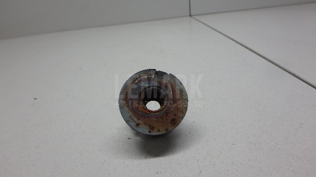 Крепеж фары 1309657 Ford