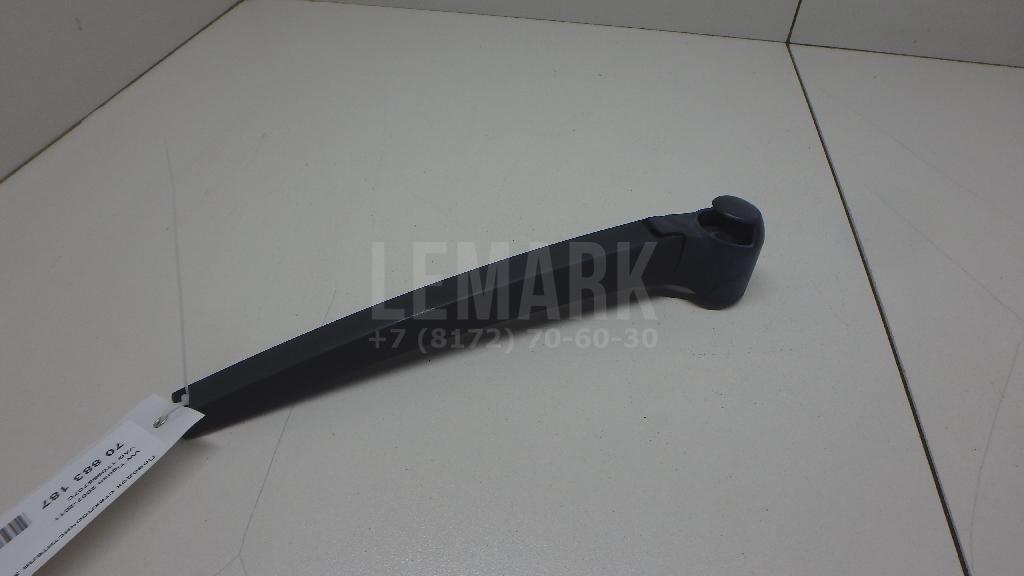 Поводок стеклоочистителя заднего 1T0955707C VAG