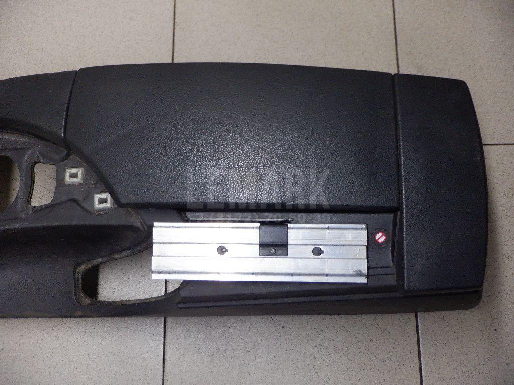 Подлокотник для  BMW X1 U11 2022