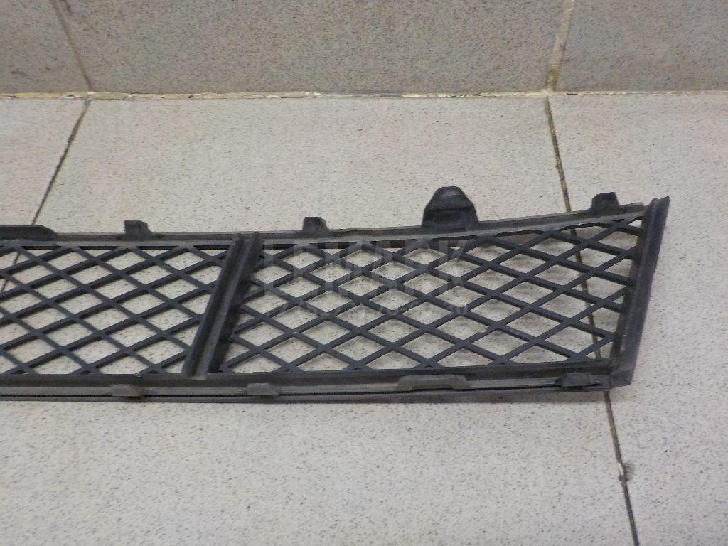 Решетка в бампер центральная для  BMW 7-serie G11/G12 2015-2022