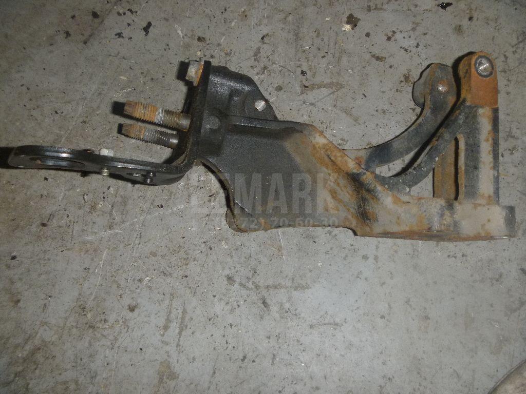 Кронштейн генератора для  Ford Focus II 2008-2011