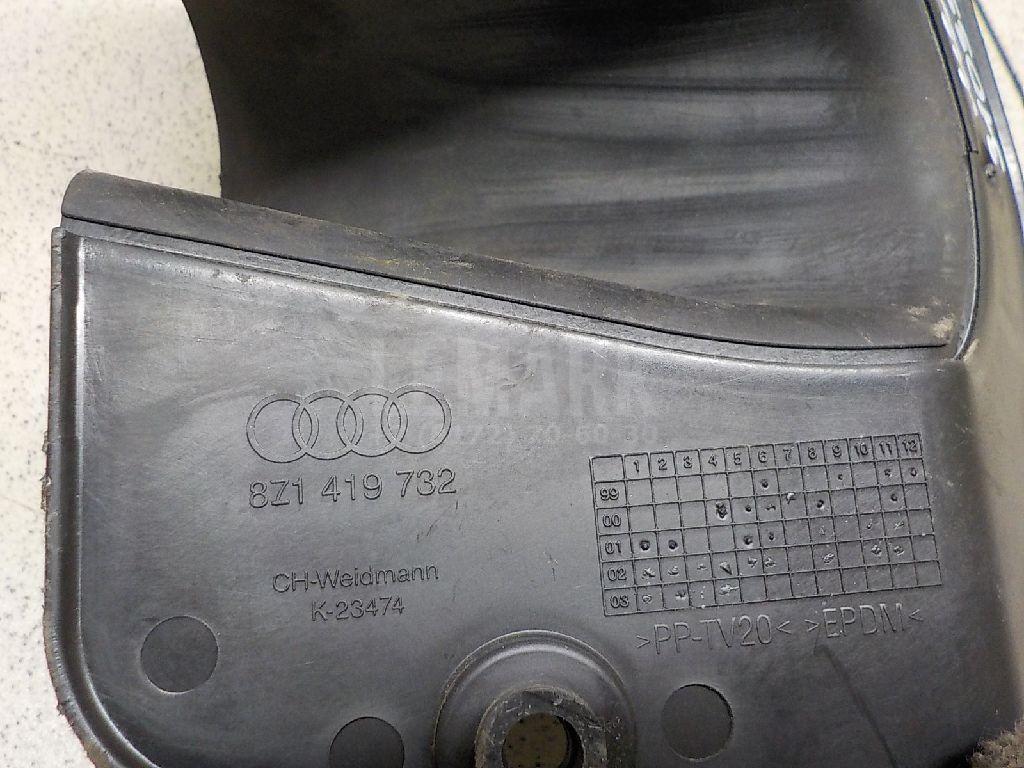 Накладка (кузов внутри) для  Audi A7 (4G8) 2011-2018