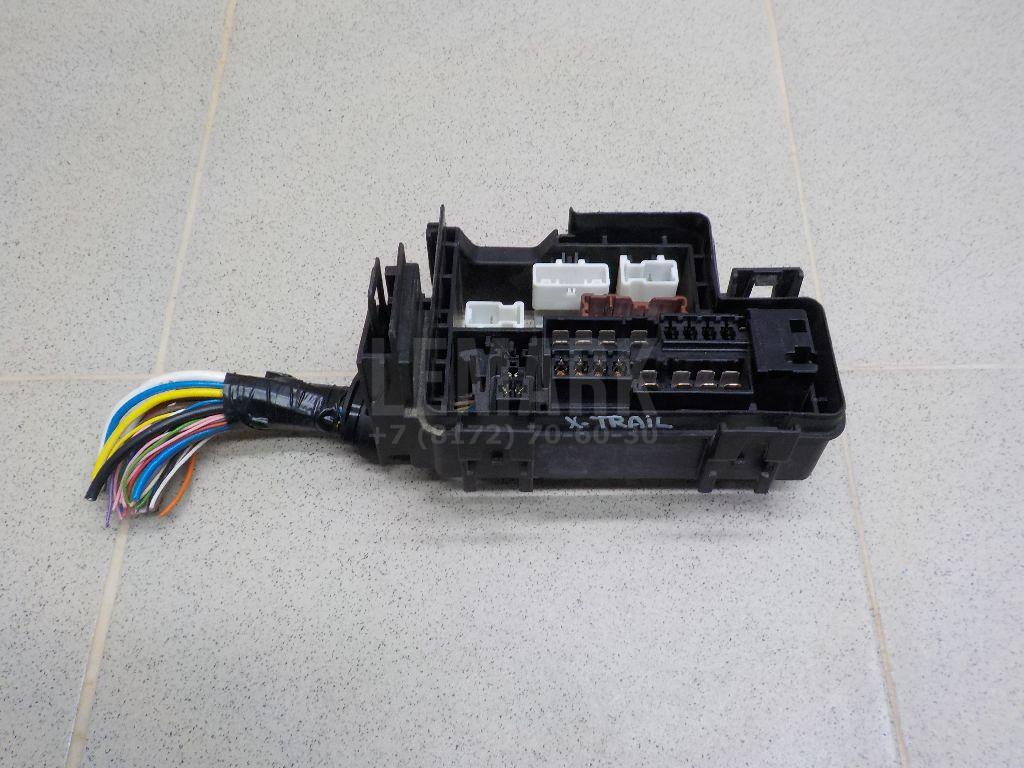 Блок предохранителей 243817990A Nissan