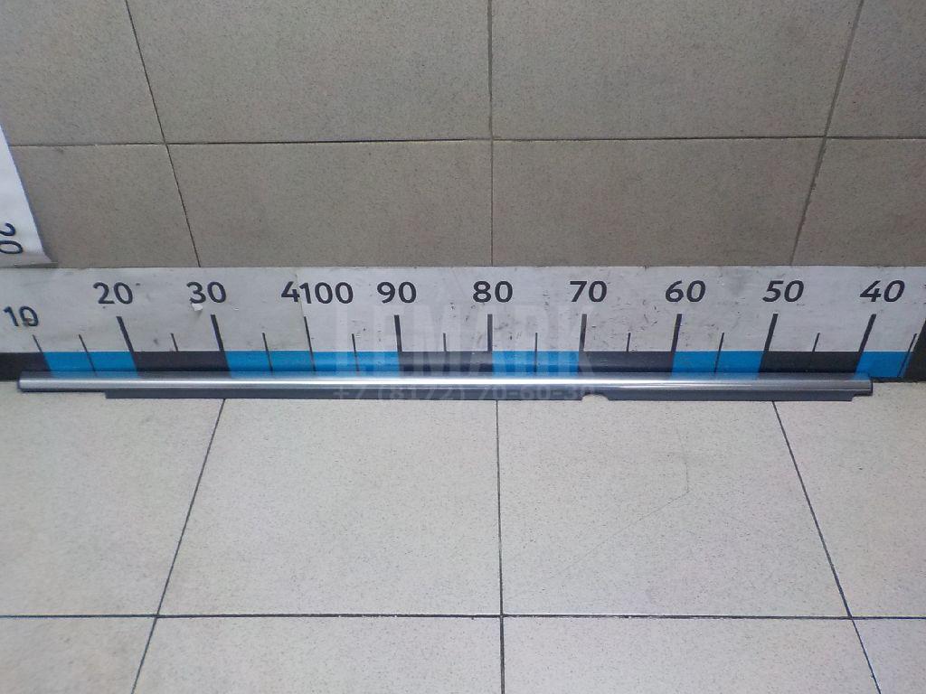 Накладка стекла заднего правого 5N0839476D3Q7 VAG
