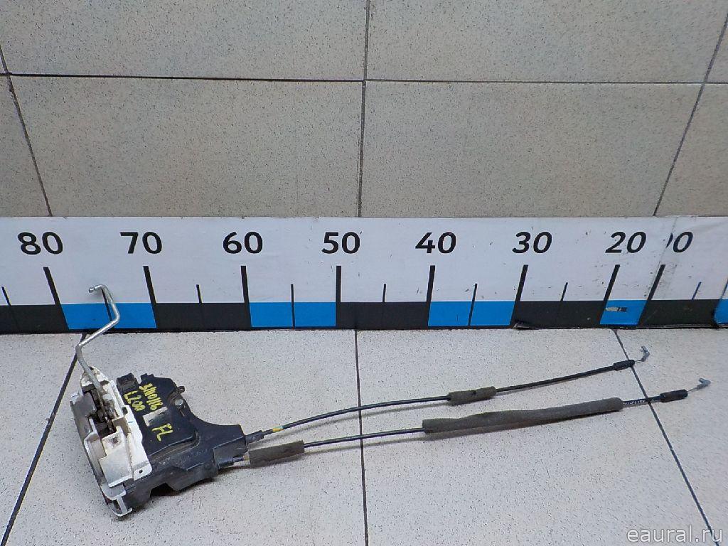 Замок двери передней левой