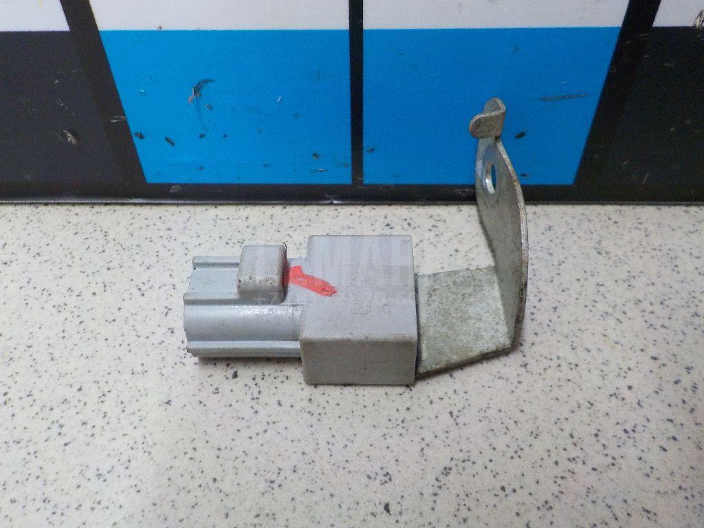 Конденсатор 9098004194 Toyota