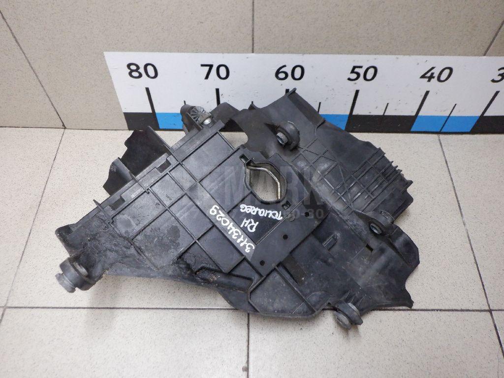Кронштейн фар правый 7L6941614C VAG